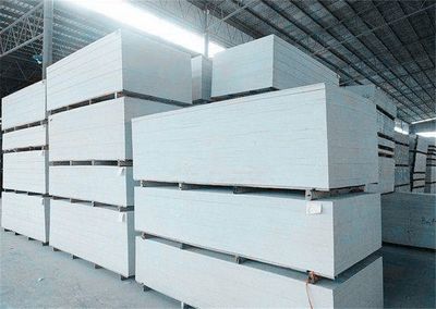 鉛玻璃在醫(yī)療輻射防護(hù)中的關(guān)鍵作用與選購指南